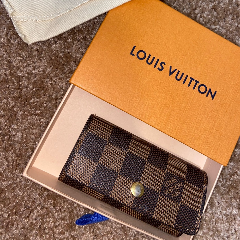 LV 4 key holder